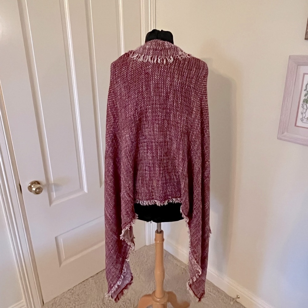 Maroon/white wrap - Picture 4 of 4